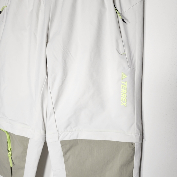 New! Adidas Voyage Active Outdoor Zip Off Trousers Pants | Men's Size Med HE5255 - Picture 3 of 10